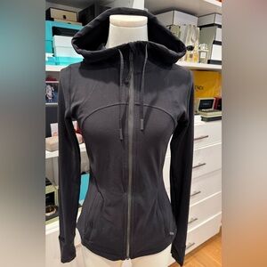 Lululemon jacket size 6 ( tagless)